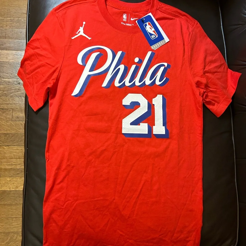 NEW Jordan Brand Philadelphia 76ers Joel Embiid Red Short Sleeve Cotton Men’s XS